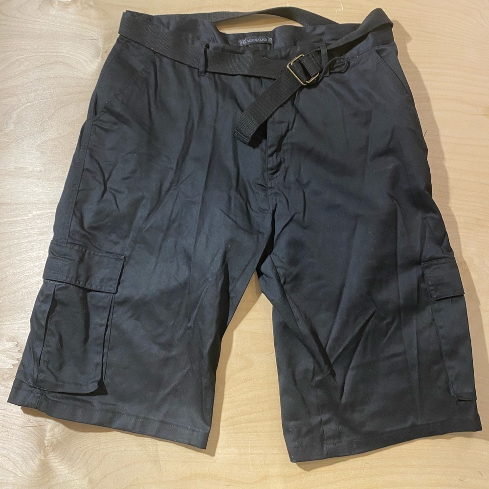 Marx & Dutch Men's Black Cargo Shorts with Canvas belt 40 (B)